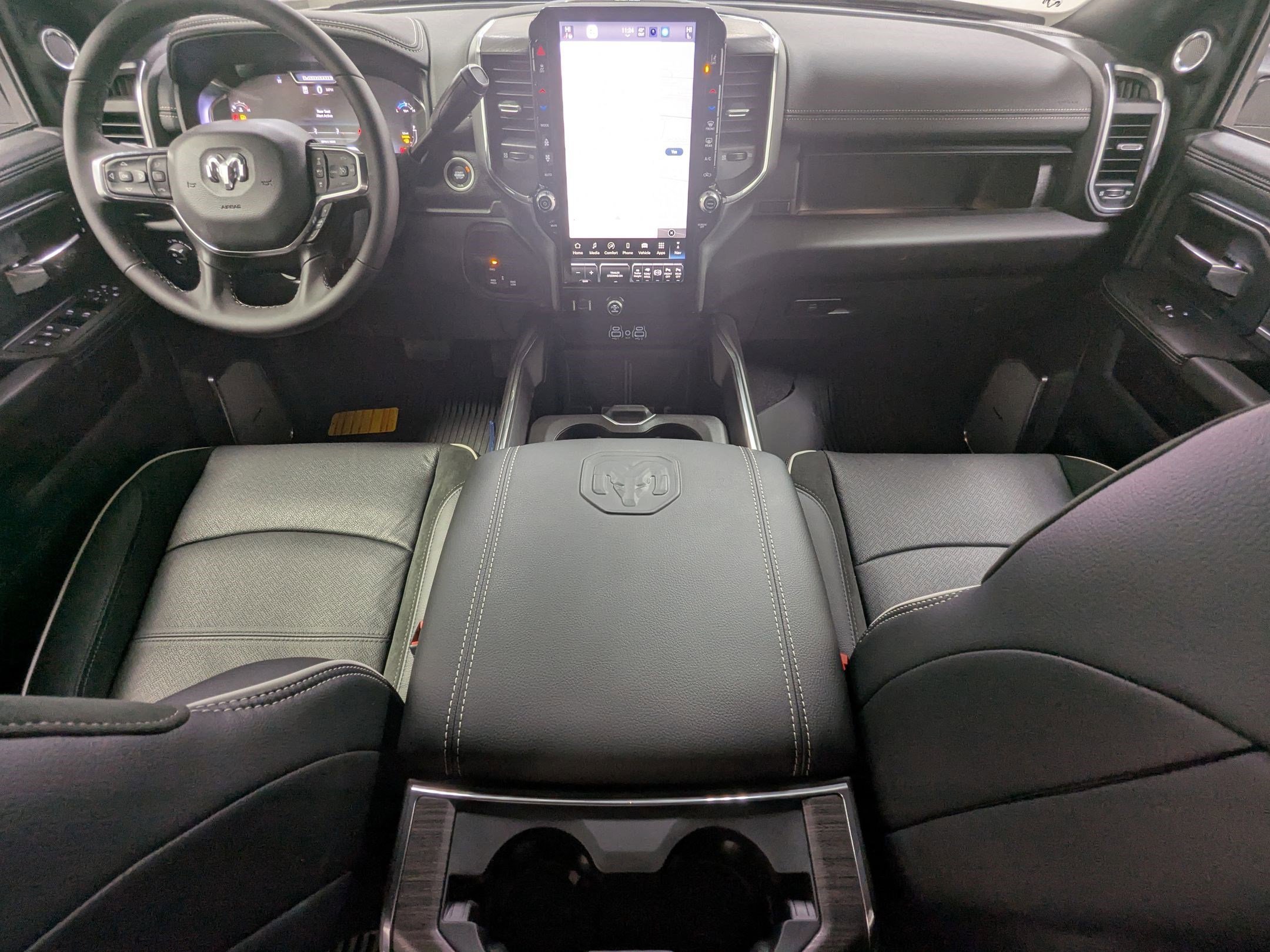 New 2026 Bright White Clear-Coat Exterior Paint RAM Laramie image 16