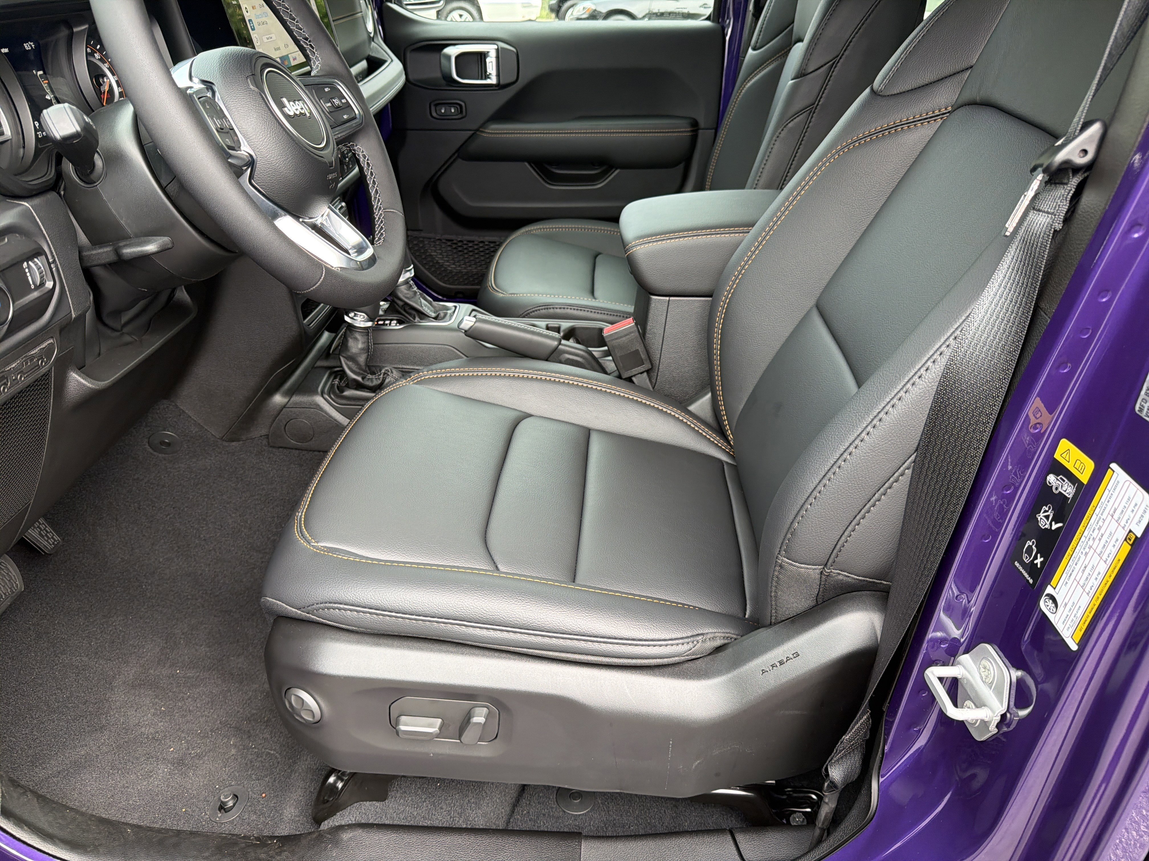 New 2026 Reign Exterior Paint Jeep Sahara image 11