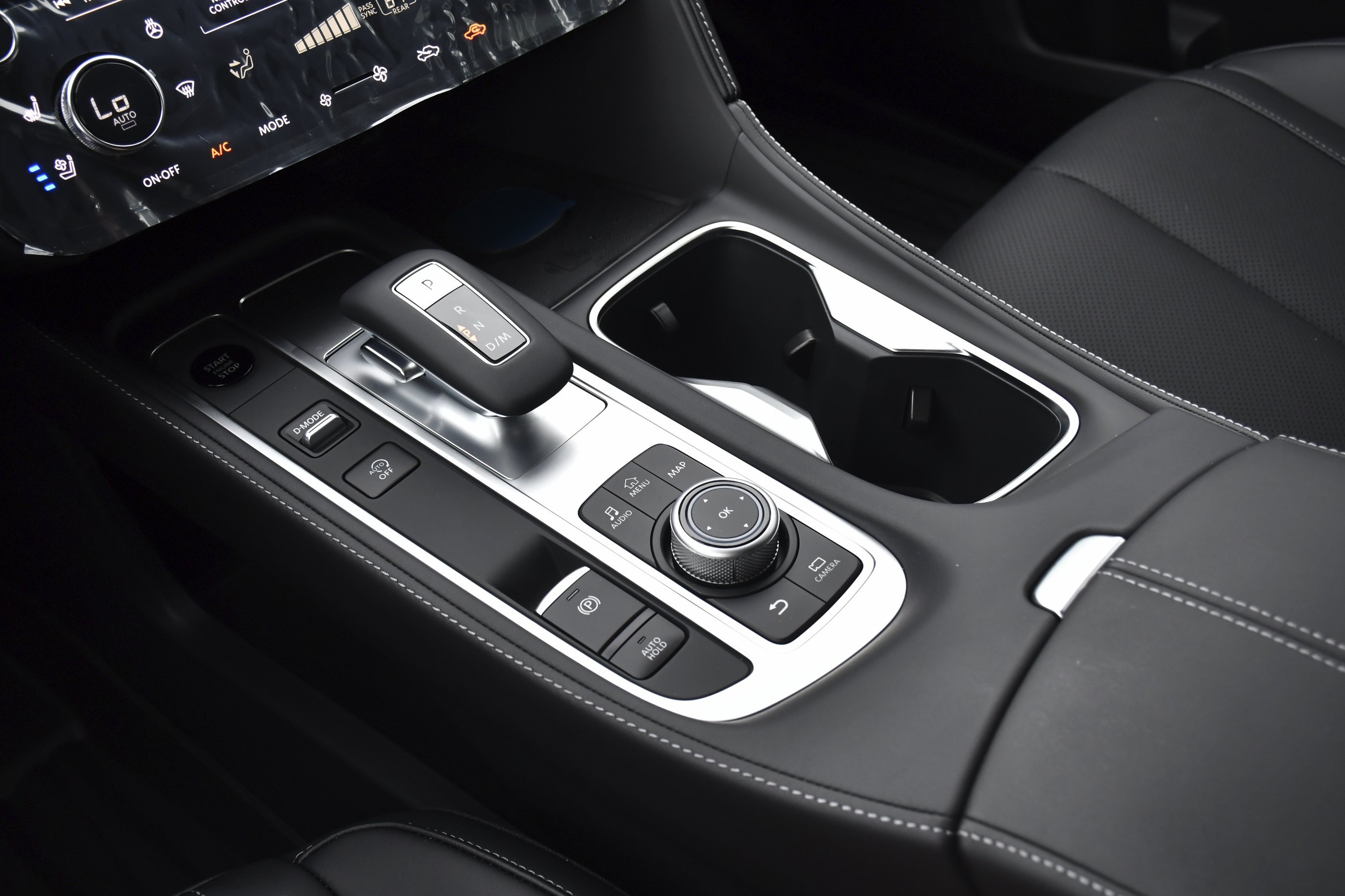 New 2027 HARBOR GRAY INFINITI Luxe FWD image 12