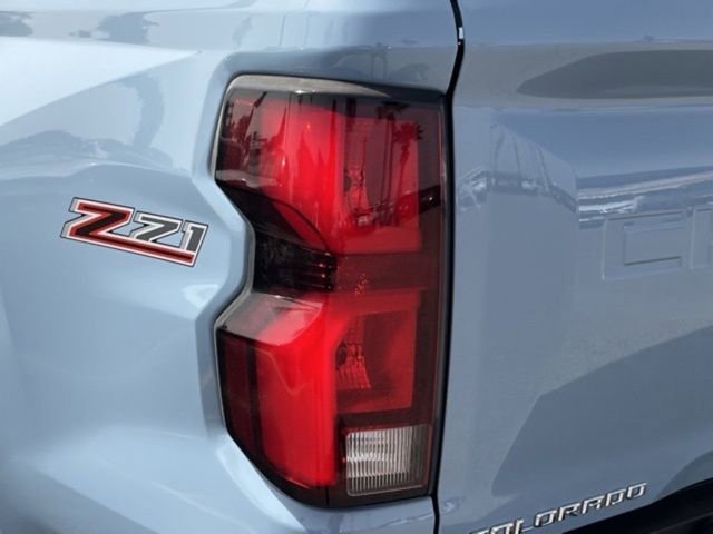 2025 Chevrolet Colorado Z71 - Photo 8