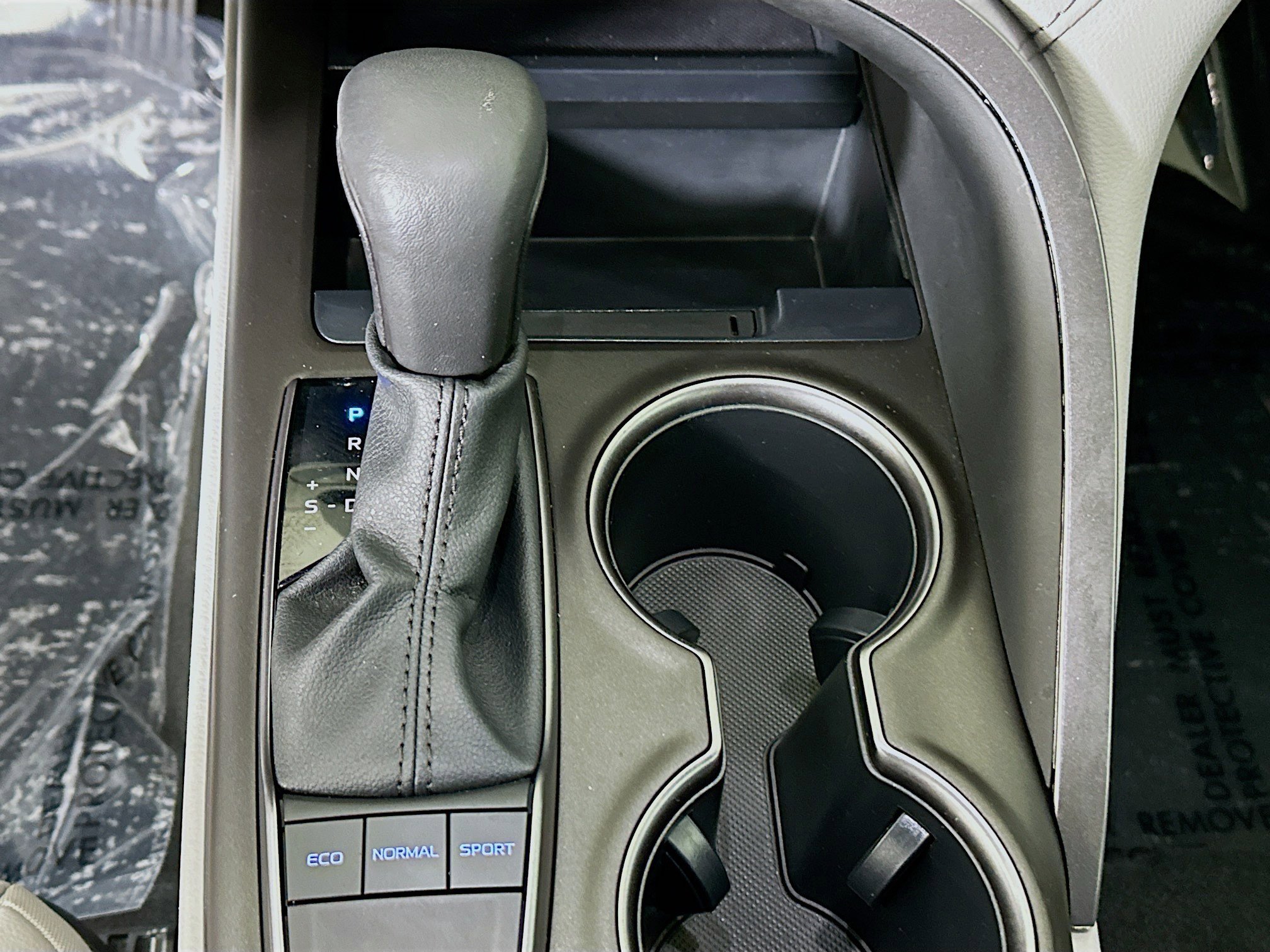 Used 2023 Ice Toyota SE image 20