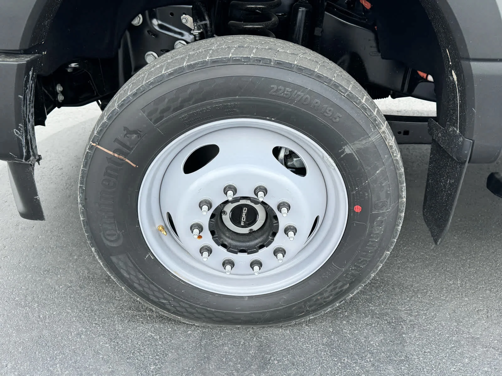 New 2026 Oxford White Ford F-550® XL image 11