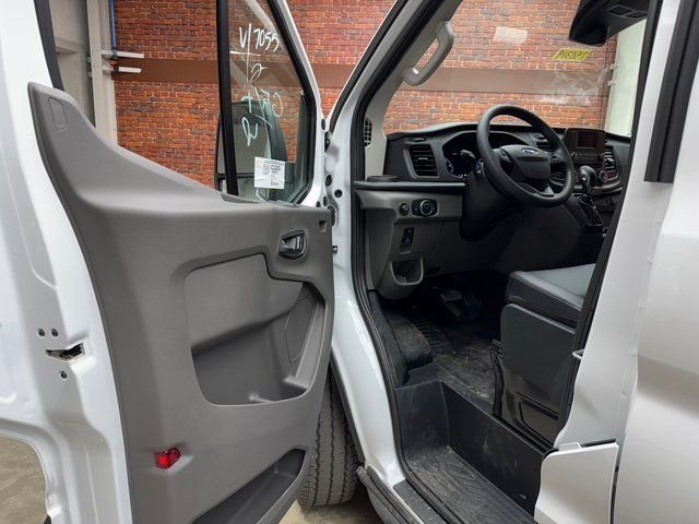 2025 Ford Transit Van Base - Photo 9
