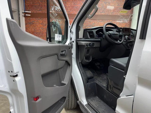 2025 Ford Transit Van Base - Photo 9