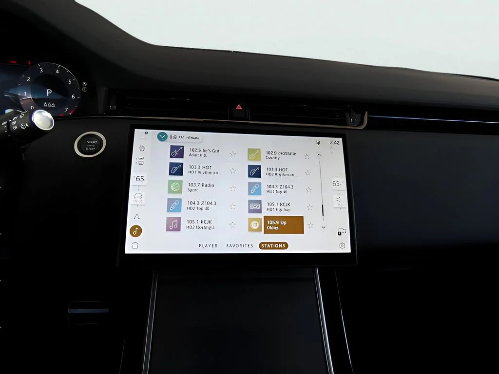 2026 Land Rover Range Rover Evoque Dynamic SE - Photo 22