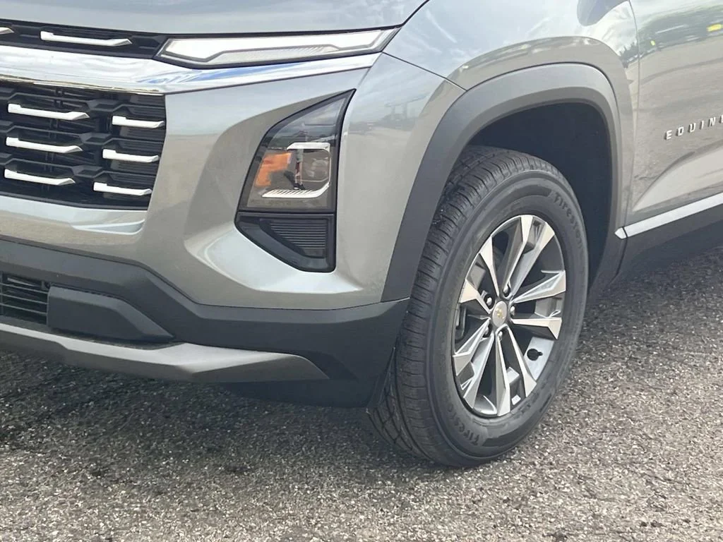 2026 Chevrolet Equinox LT - Photo 8