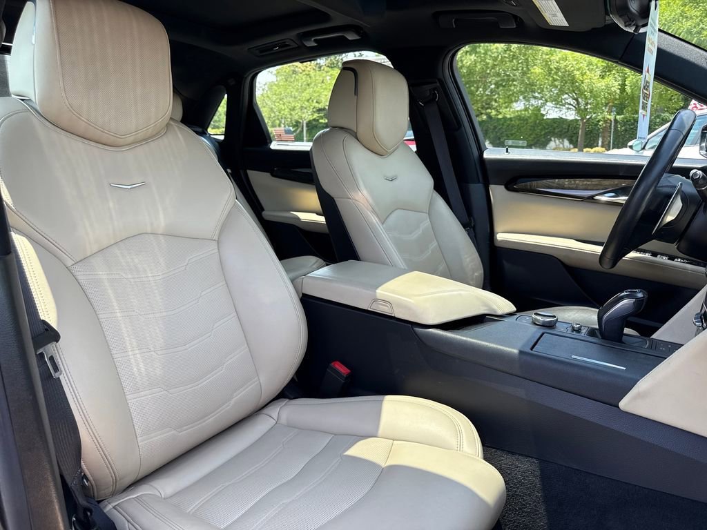 Used 2020 Stellar Black Metallic Cadillac 3.6L Premium Luxury image 27