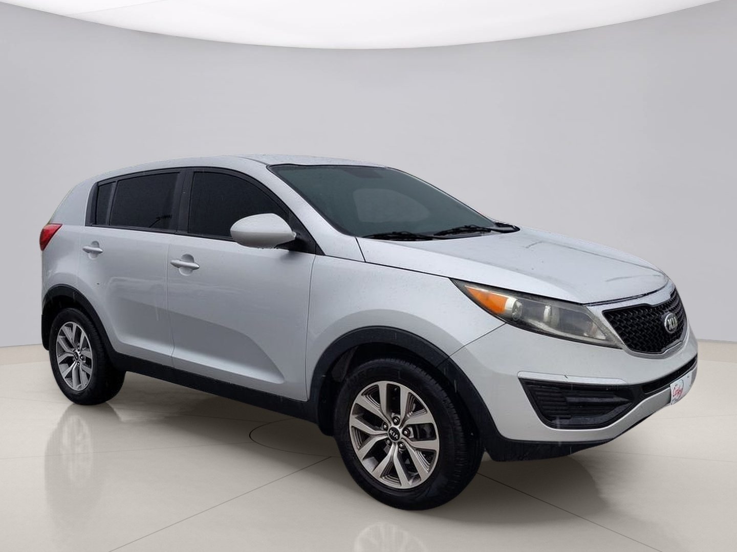 Used 2016 Silver Kia LX FWD image 2