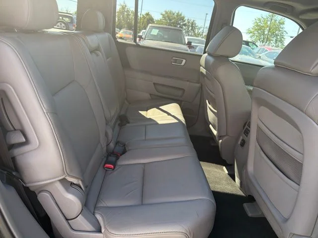 Used 2009 Black Honda EX-L image 26