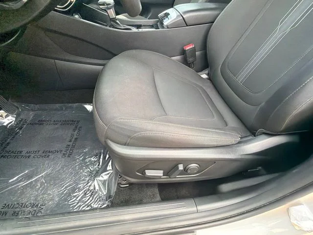 Used 2024 Shimmering Silver Hyundai SEL image 22