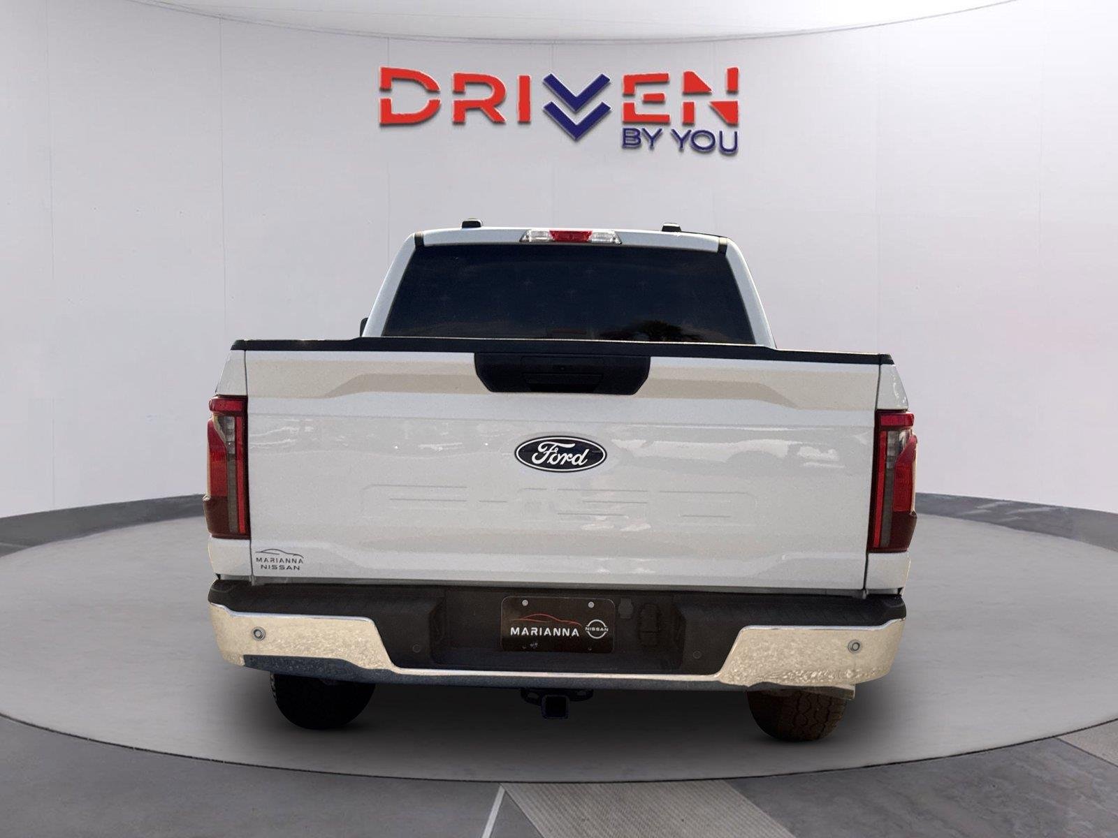 Used 2025 Oxford White Ford XLT image 5
