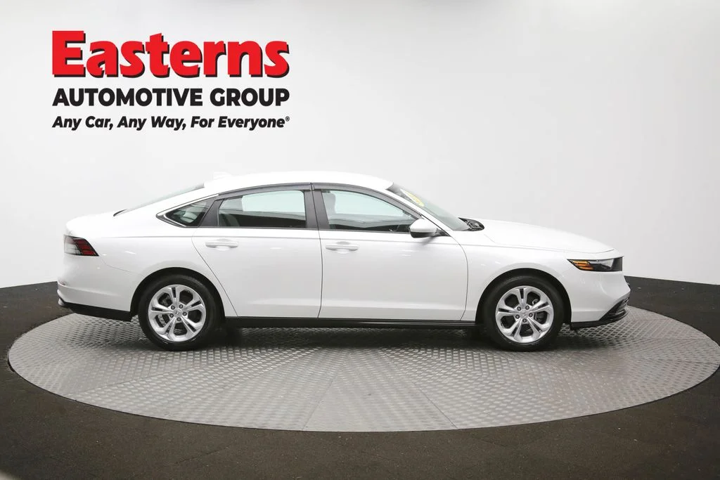 Used 2025 White Honda LX image 43