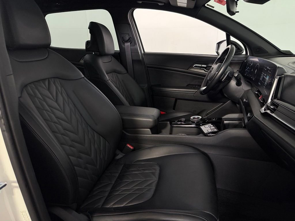 Used 2023 Snow White Pearl Kia X-Line Prestige image 33