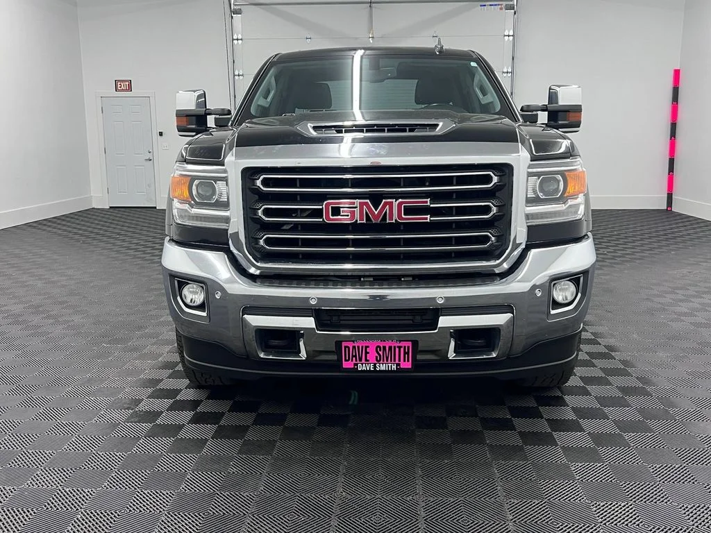 Used 2019 Onyx Black GMC SLT image 6