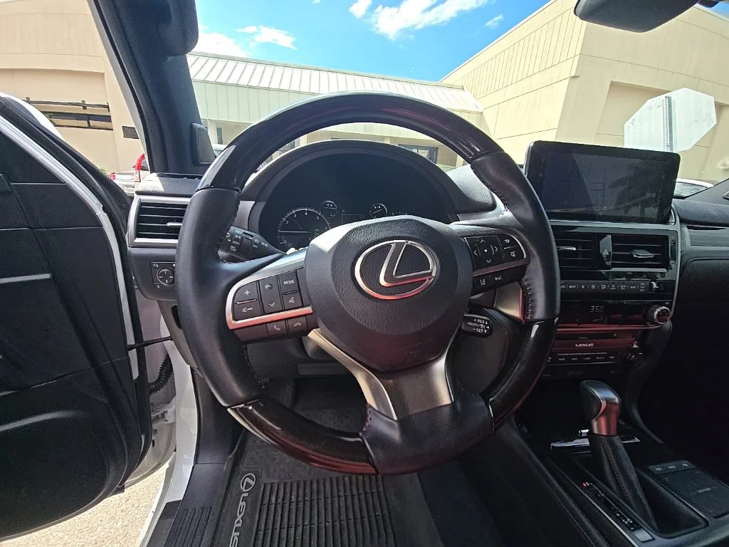 Certified Used 2023 White Lexus 460 image 17