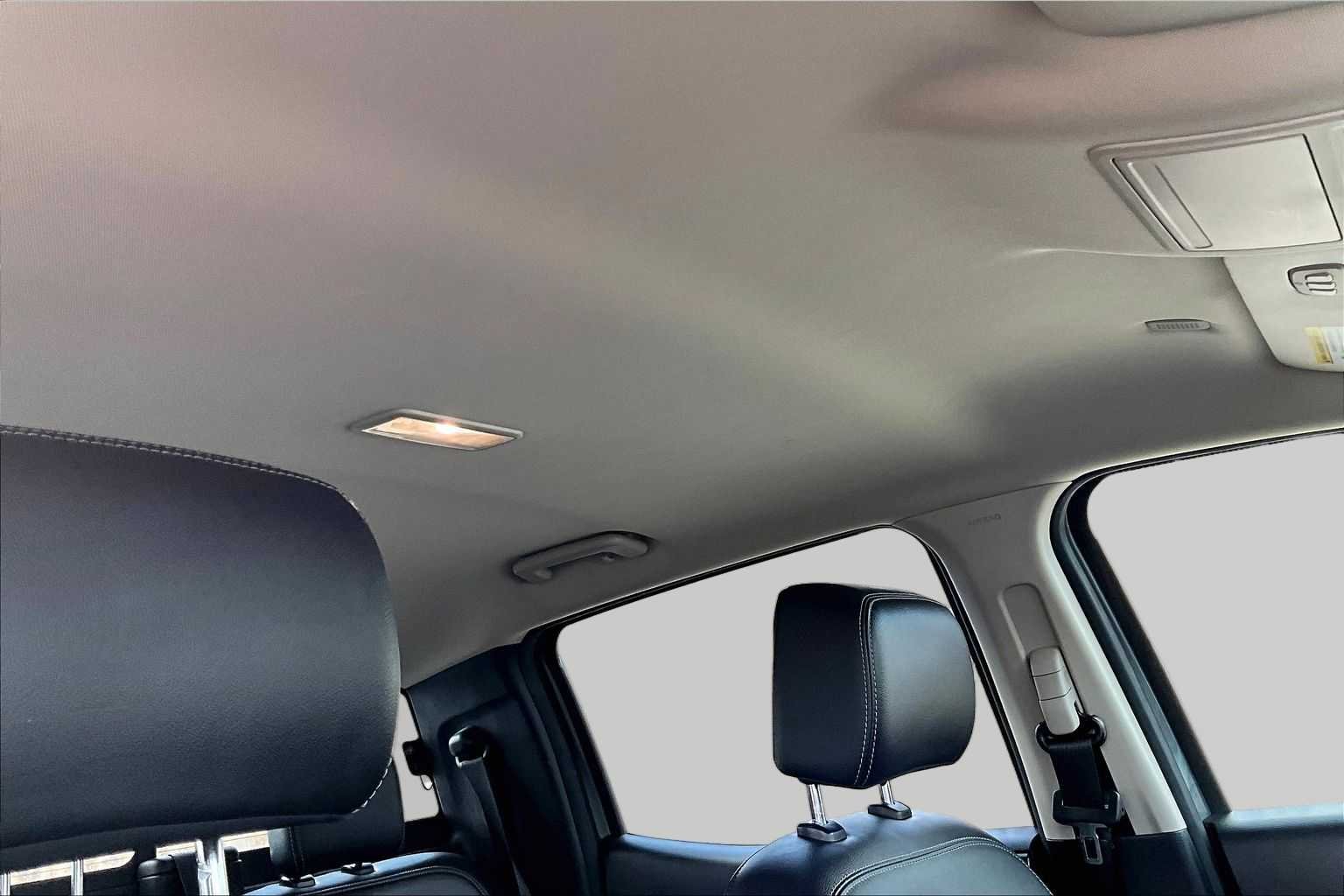 Used 2021 Carbonized Gray Metallic Ford LARIAT image 14