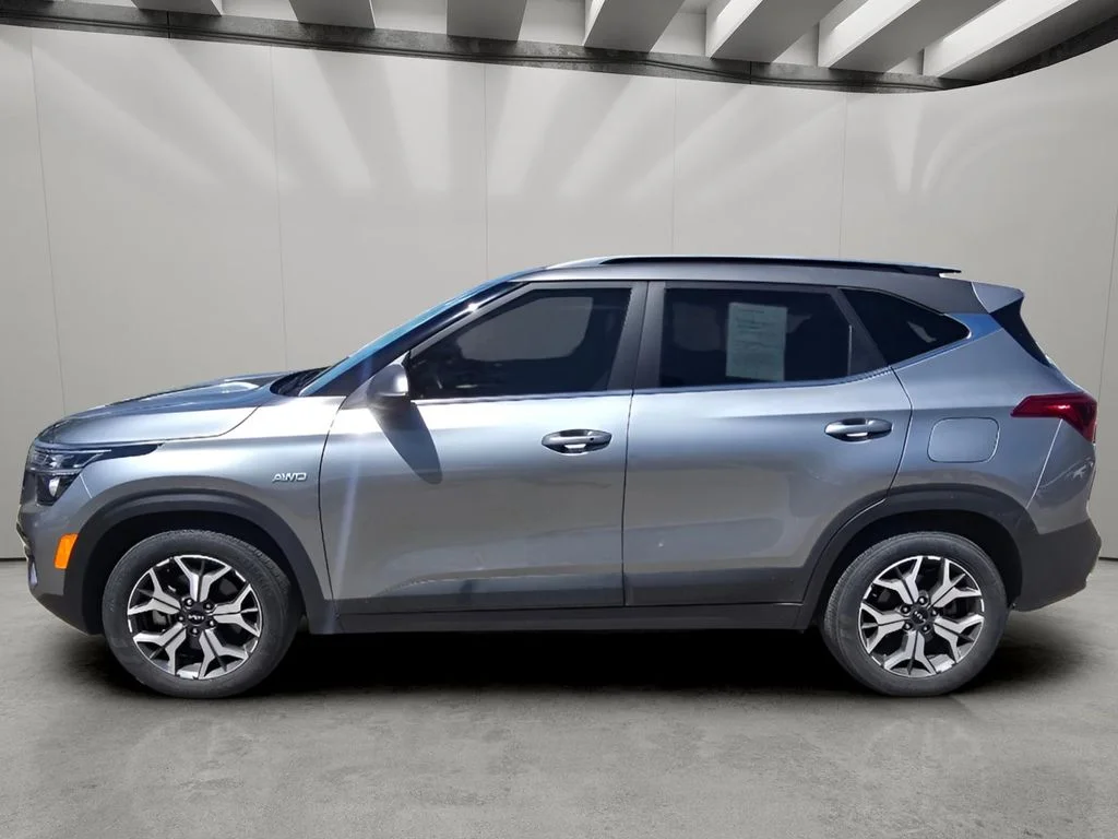 Used 2023 Steel Gray Kia EX image 4