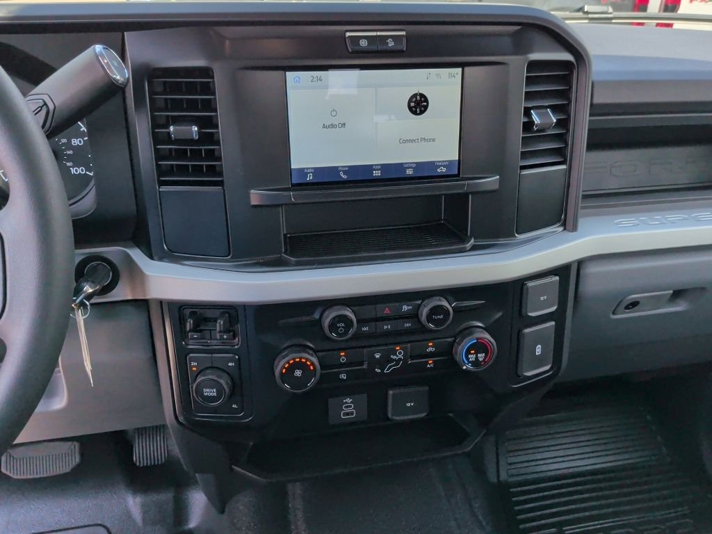 New 2026 Oxford White Ford F-350® XL image 21