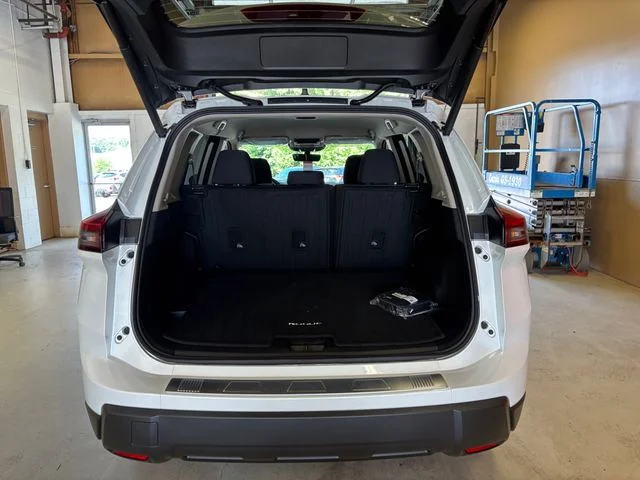 New 2026 White Nissan SV image 17