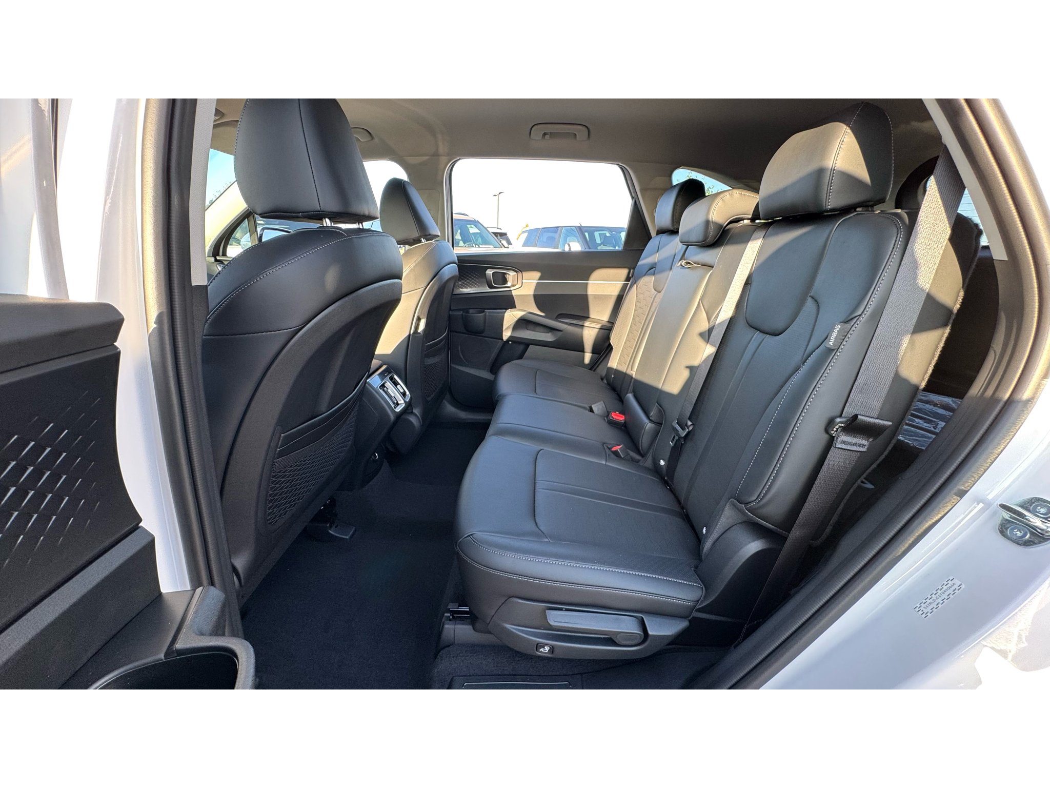 New 2026 Glacial White Pearl Kia S image 25