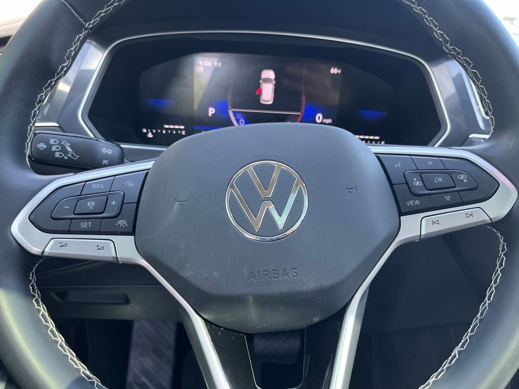 Used 2024 Gray Volkswagen 2.0T SE image 22