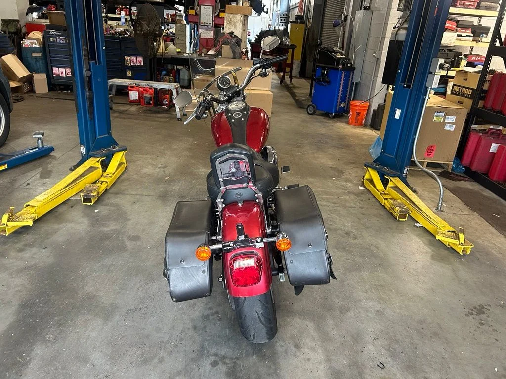Used 2004 Red Harley-Davidson  image 6