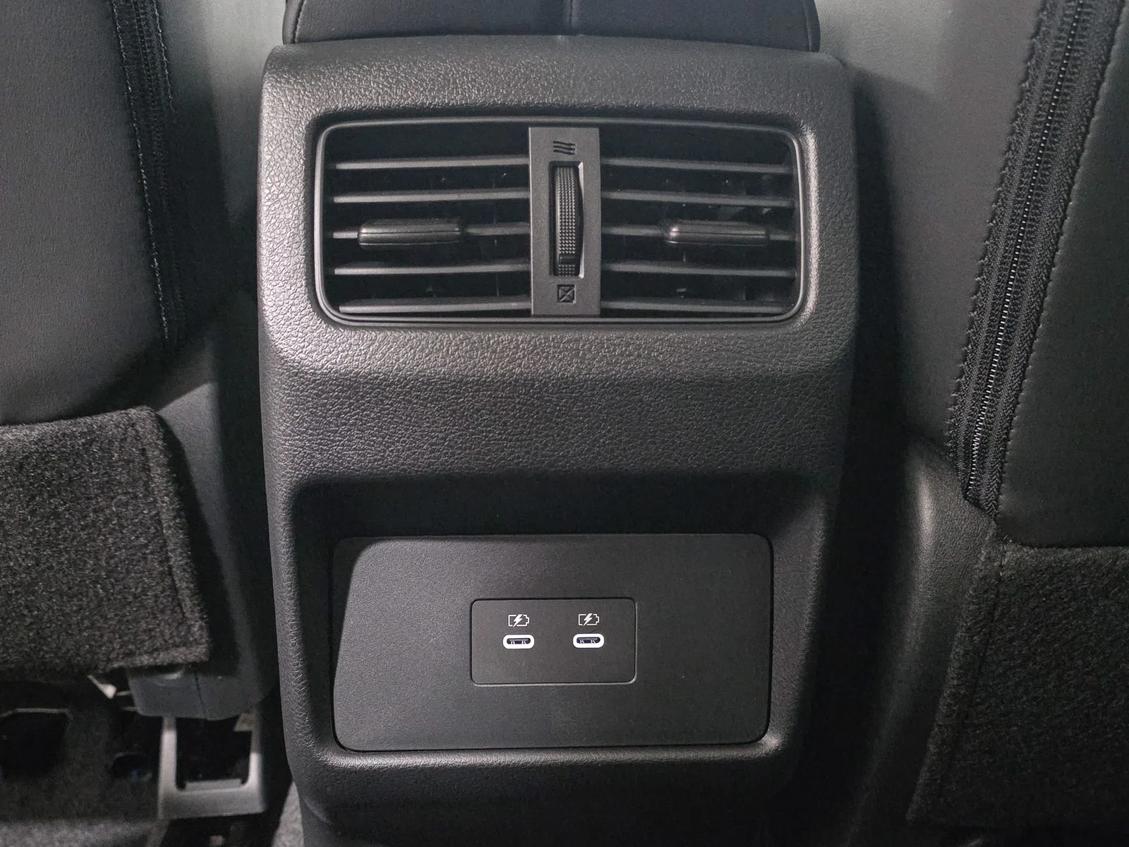 New 2026 Everest White Pearl TriCoat Nissan Dark Armor™ image 22
