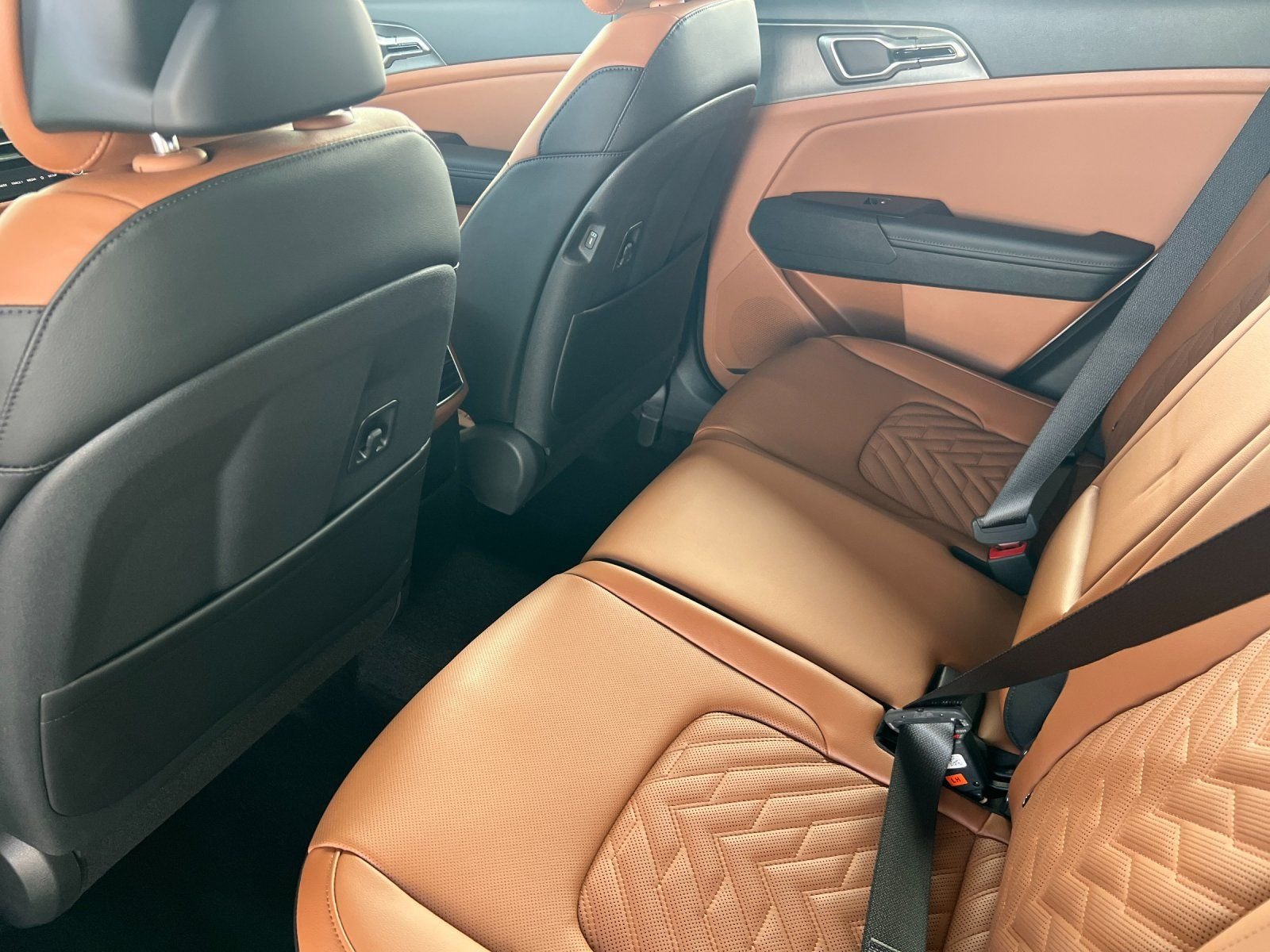 New 2026 Glacial White Pearl Kia X-Line image 12