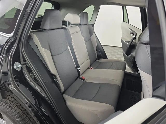 Used 2022 Midnight Black Metallic Toyota XLE image 27