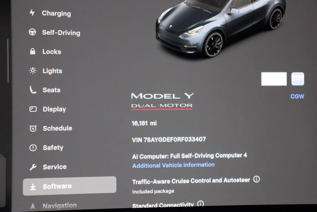 Used 2024 Stealth Gray Tesla Performance image 15
