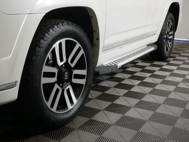 Used 2014 Blizzard Pearl Toyota Limited image 2