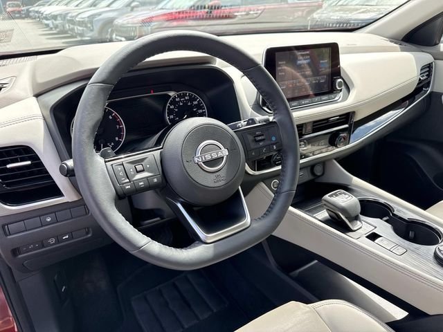 Used 2023 Red Nissan SL image 2