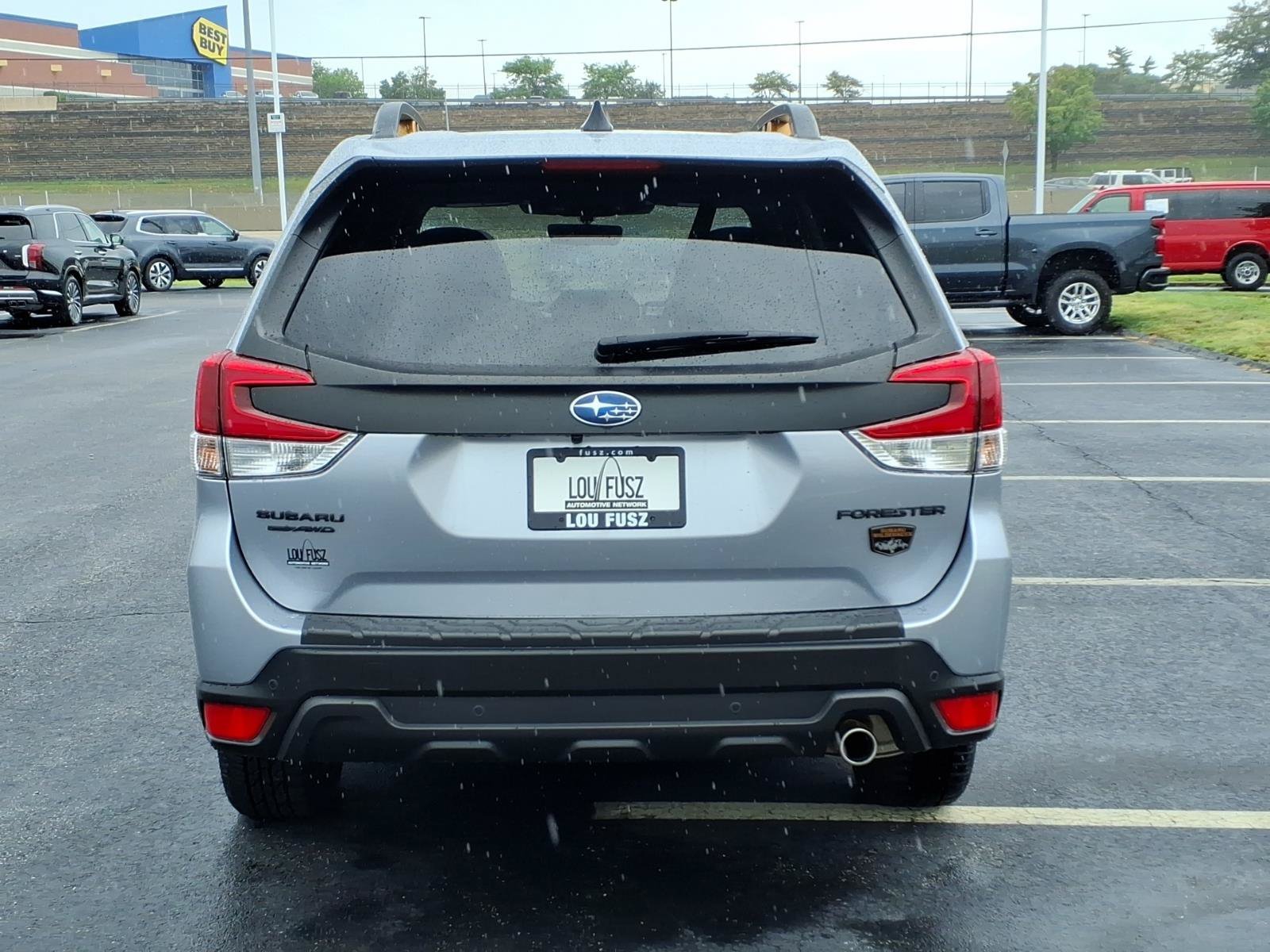 Used 2024 Ice Silver Metallic Subaru Wilderness image 31
