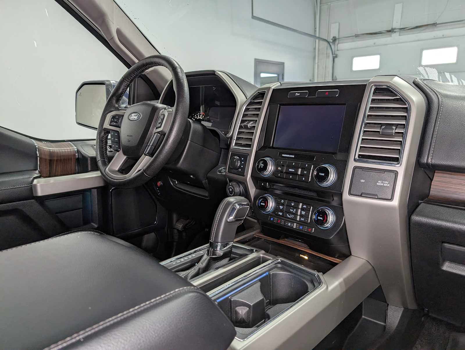 Used 2016 Caribou Metallic Ford Lariat image 44