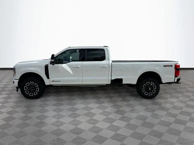 New 2026 White Metallic Ford Platinum image 3