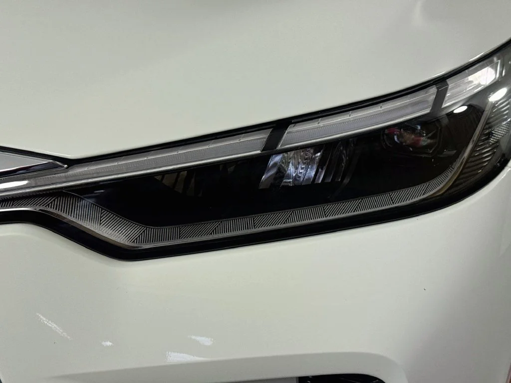 Certified Used 2023 White INFINITI PURE image 43