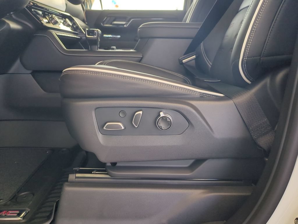 2026 GMC Sierra 1500 AT4X - Photo 21