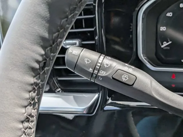 New 2026 Onyx Black GMC Elevation image 27