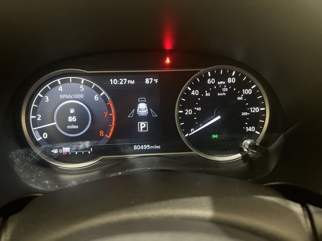 Used 2019 White Nissan SR image 11