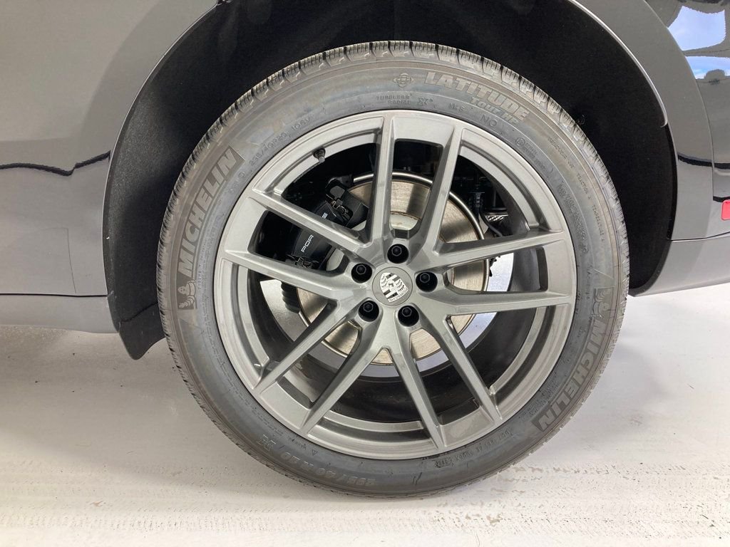 2026 Porsche Macan T - Photo 31