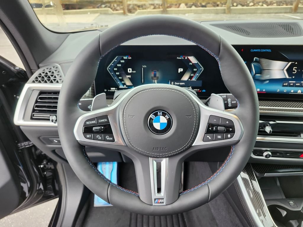 New 2026 Black BMW M60i image 26