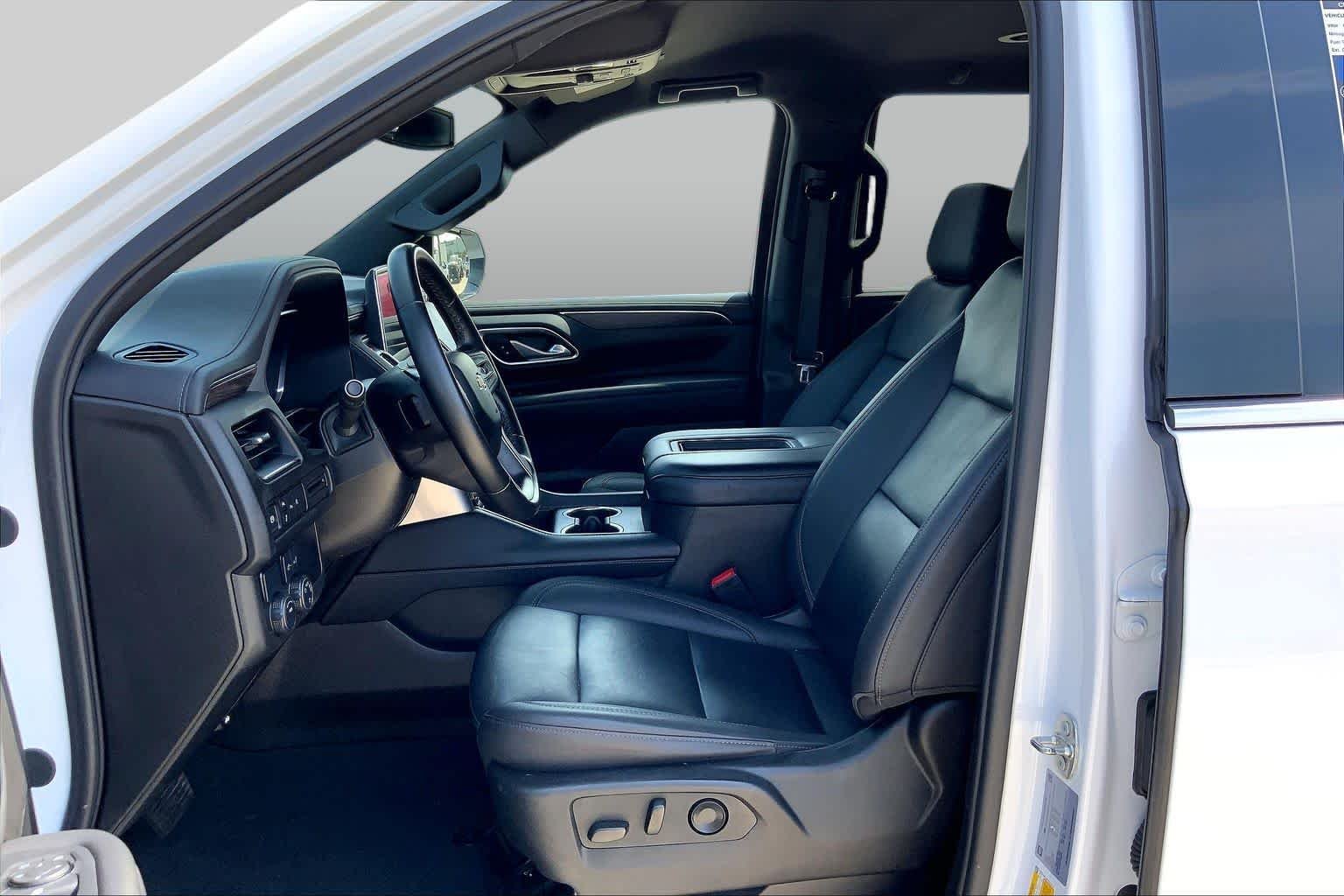Used 2024 Summit White Chevrolet LT image 8
