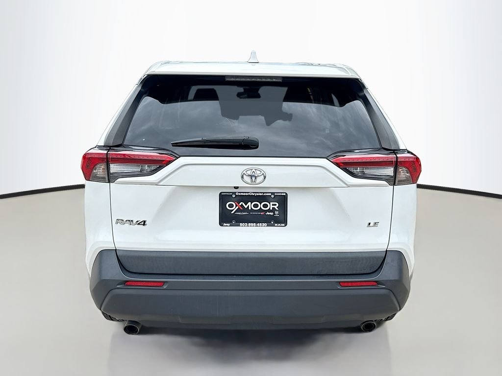 Used 2022 White Toyota LE image 6