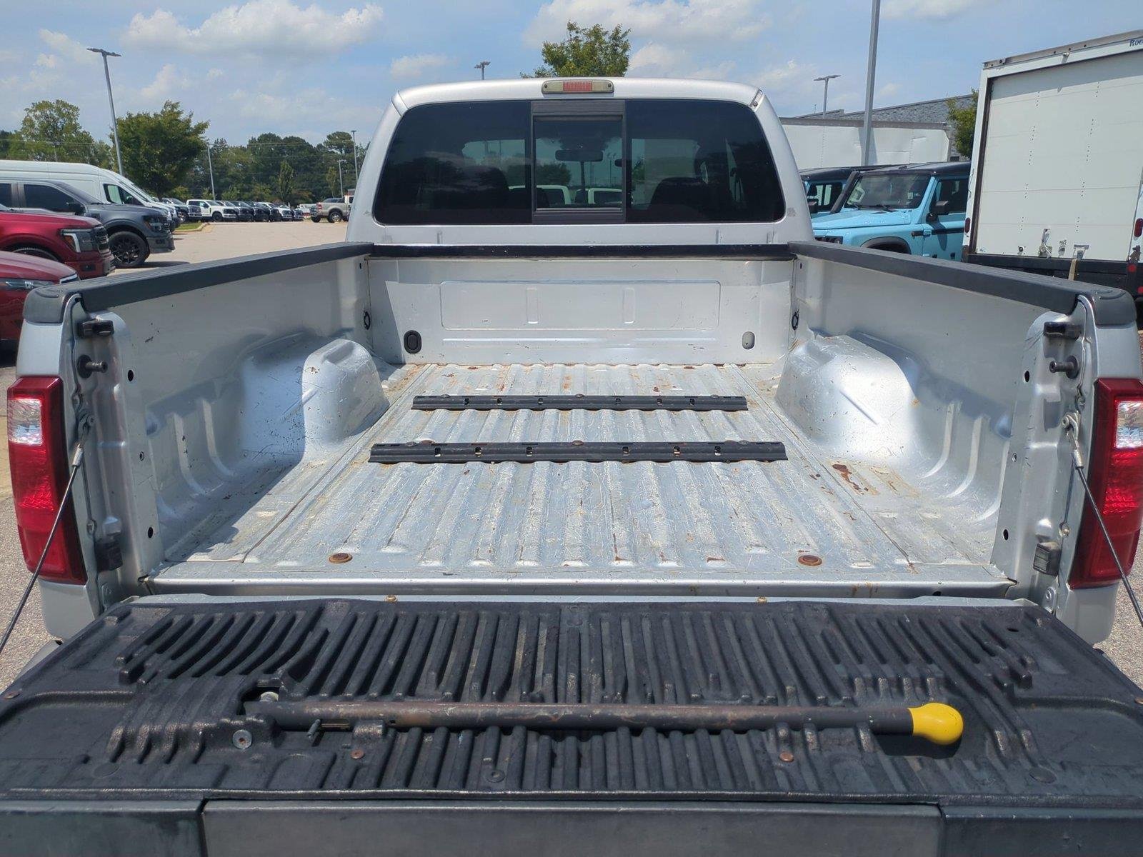 Used 2008 Silver Clearcoat Metallic Ford FX4 image 29