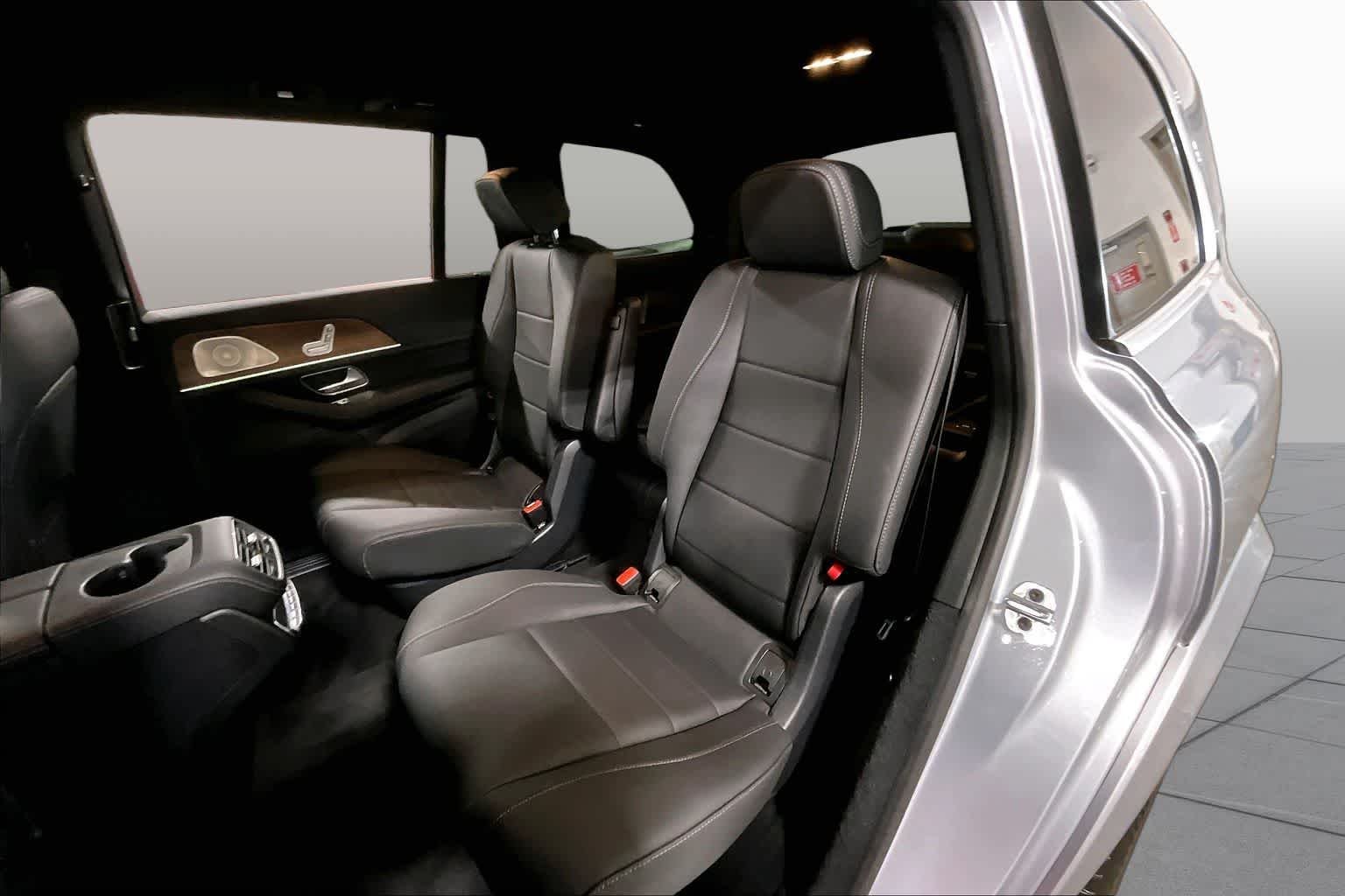 Used 2025 Cirrus Silver Metallic Mercedes-Benz GLS 450 image 21