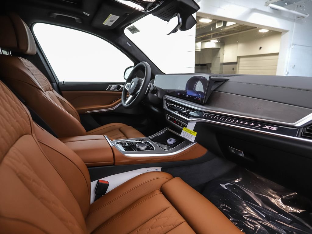 New 2026 Carbon Black Metallic BMW xDrive40i image 30