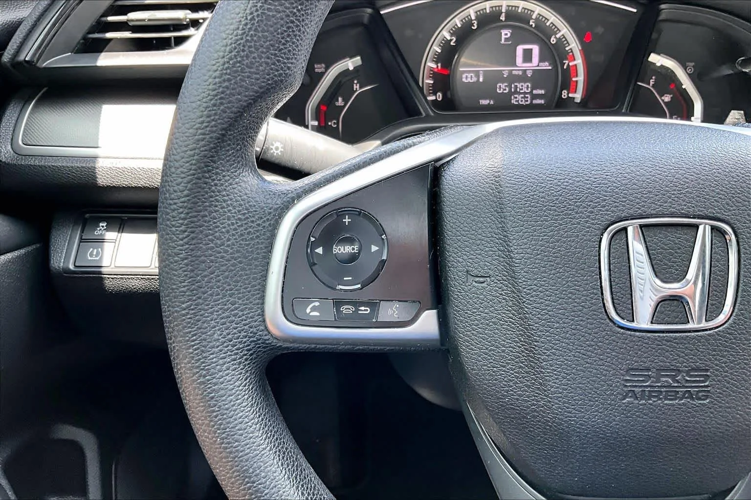 Certified Used 2018 Crystal Black Pearl Honda LX image 23
