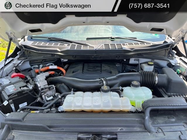 Used 2023 Oxford White Ford XLT image 29