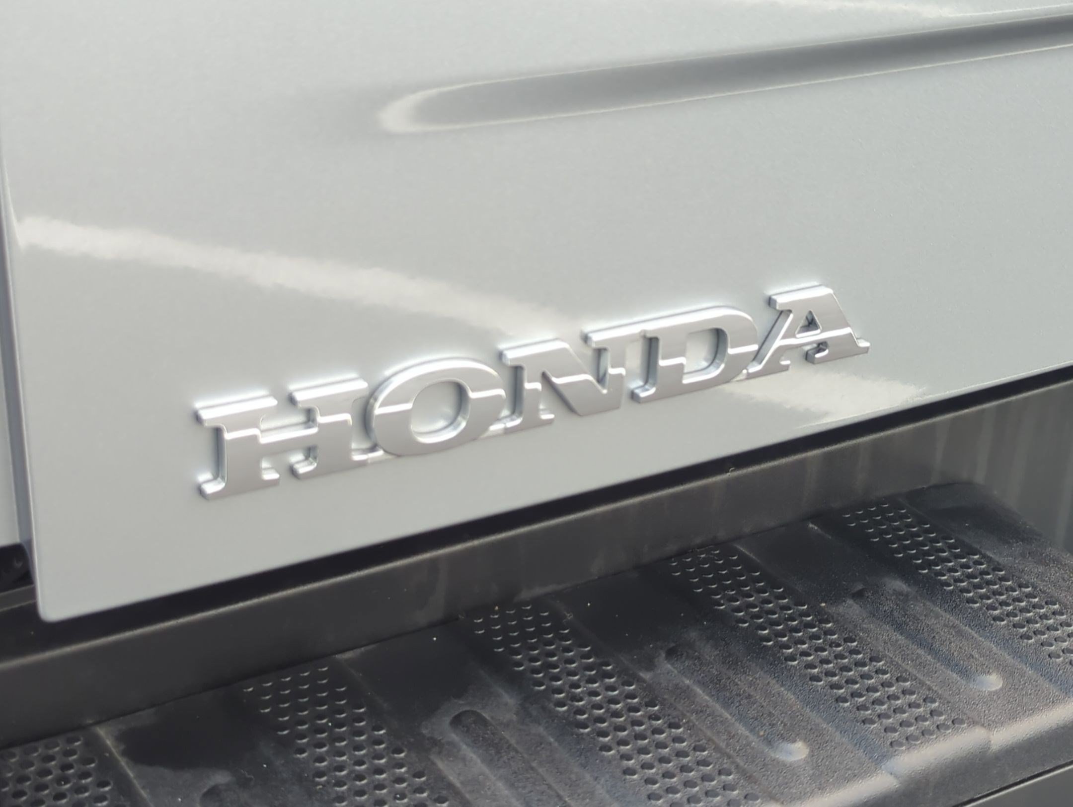 Certified Used 2025 Solar Silver Metallic Honda Sport image 55