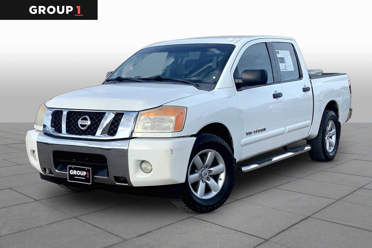 Pre-Owned 2014 Nissan Titan SV